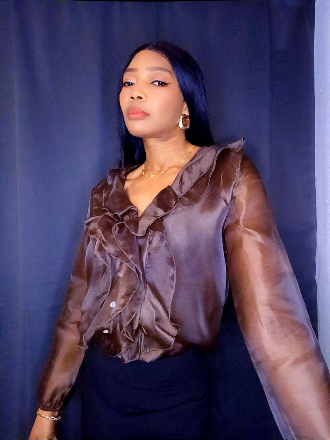 Blouse à volants marron