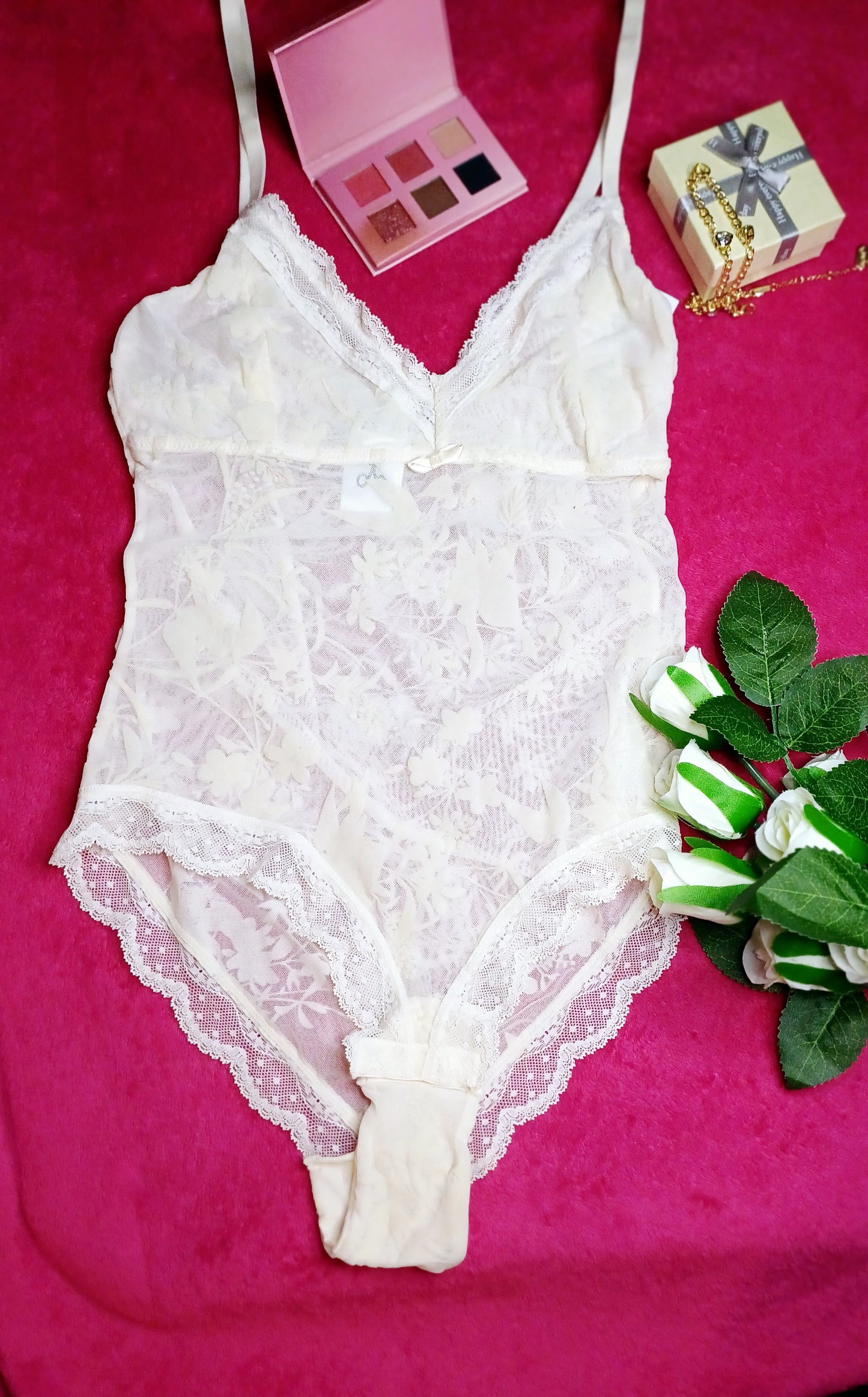 Body beige en dentelle 38