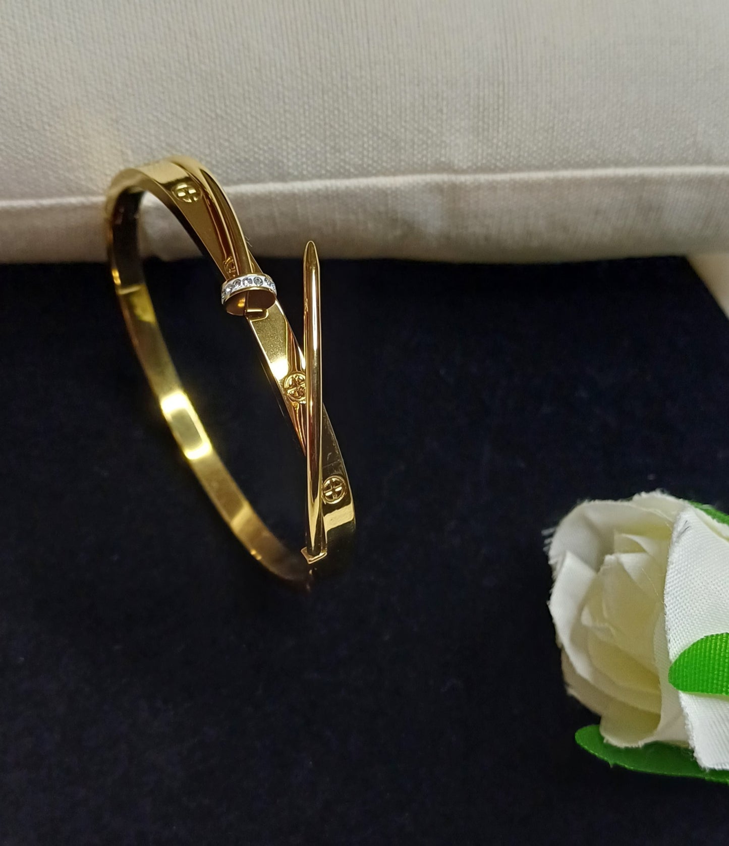 Bracelet clou et vis acier inoxydable