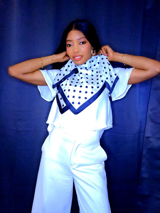 Foulard en satin noir et blanc