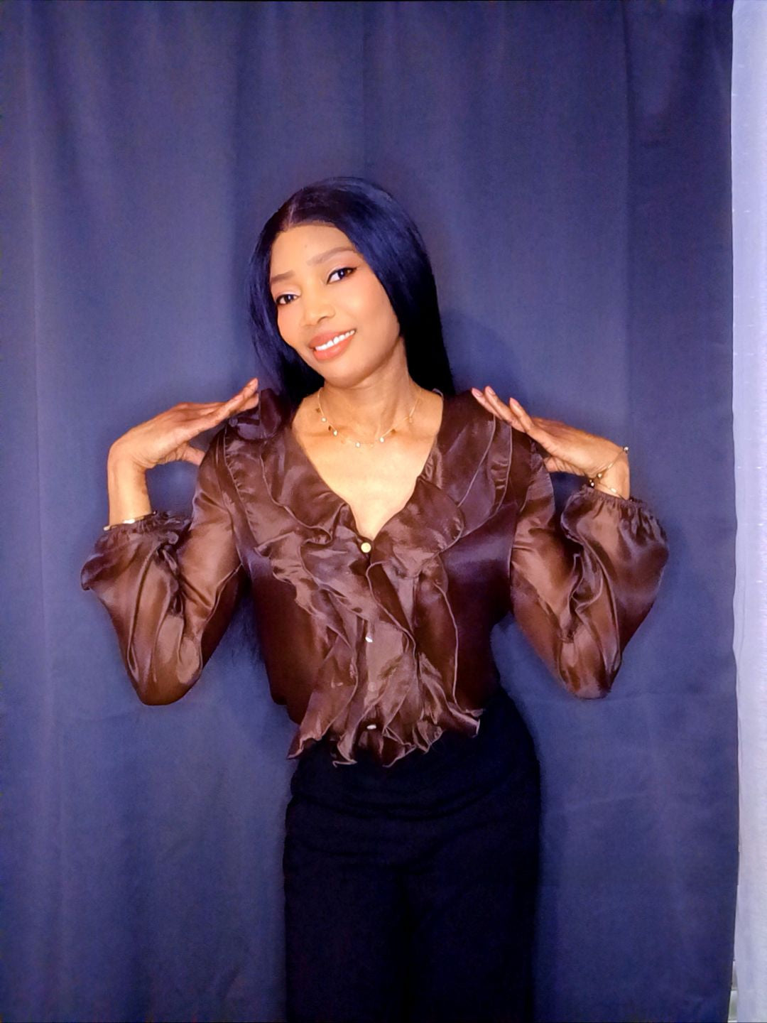 Blouse à volants marron