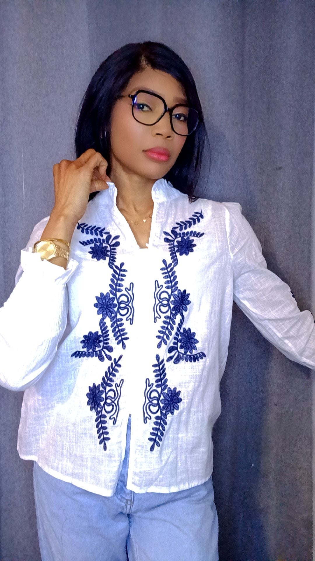 Chemise blanche brodée